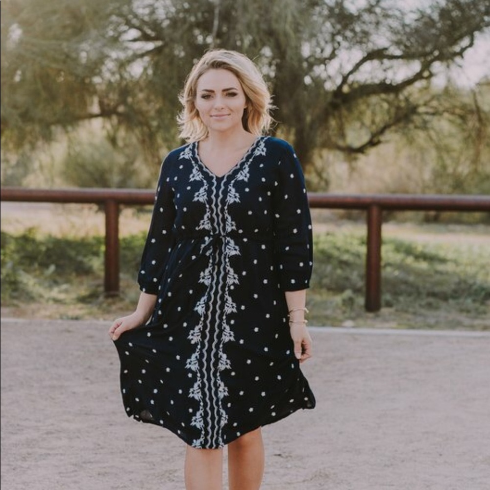 Embroidered Bump Friendly Midi dress